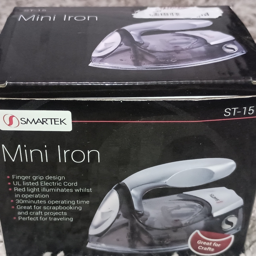 MINI IRON‎ by Smartek Model ST-15 Ideal for crafters & travel!